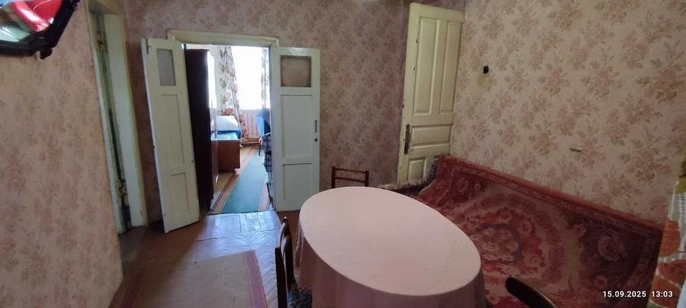 Продаж пів-будинку на вул. Долинського Луки, 3 (Кареловська)