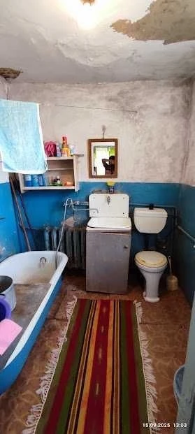 Продаж пів-будинку на вул. Долинського Луки, 3 (Кареловська)