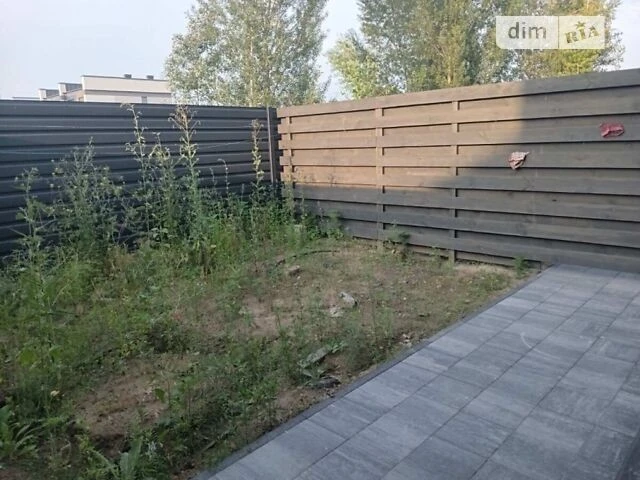 Продаж 2 поверхового таунхауса з ділянкою на 1.5 сотки, 120
