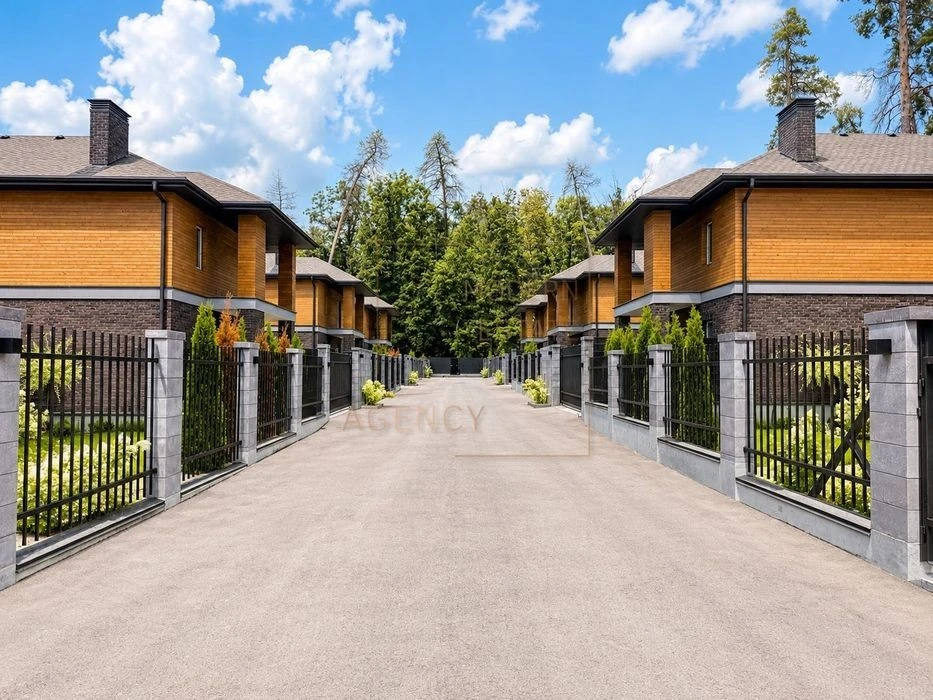 ПРОДАЖ преміального будинку в КИЄВІ - 180 м² з двома терасам