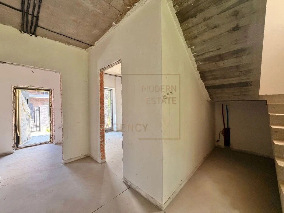 ПРОДАЖ преміального будинку в КИЄВІ - 180 м² з двома терасам
