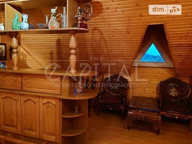 Продаж 3 поверхового будинку з гаражем і ділянкою на 6 соток