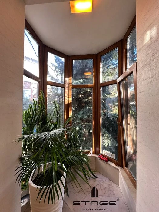 NO COMMISSION • House with a guest house at 10 Fontana • Kordonny