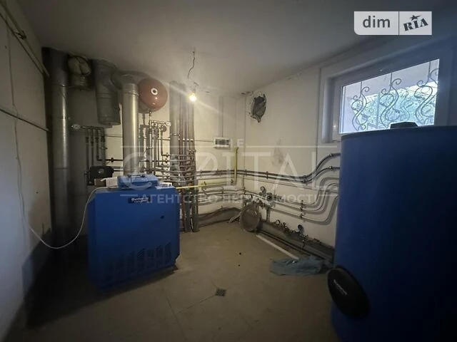 Продаж 5 поверхового будинку з мансардою і ділянкою на 2 сот