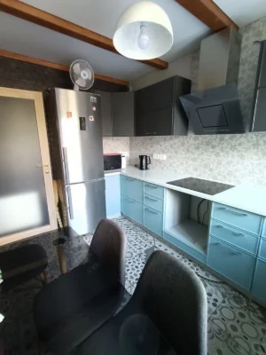Продаж будинка метро Славутич 10хвилин пішки. Ціна 139999 у.