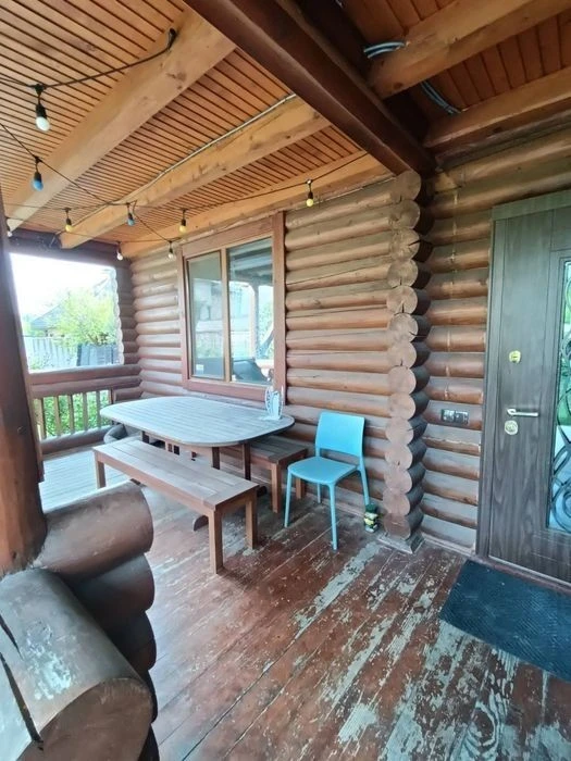 Продаж будинка метро Славутич 10хвилин пішки. Ціна 139999 у.