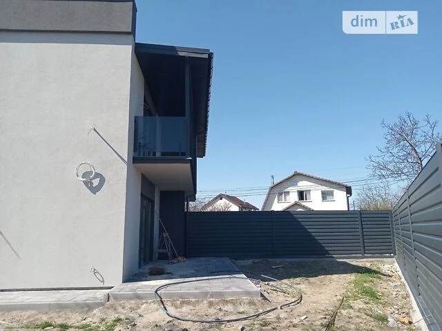 Продаж 2 поверхового дуплекса з ділянкою на 3.8 сотки, 155 к