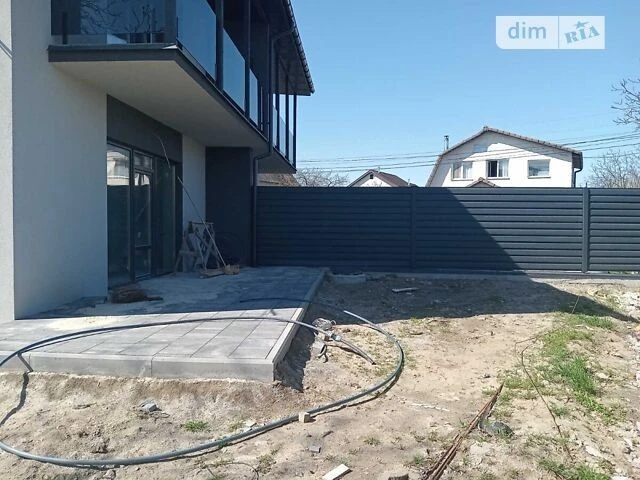 Продаж 2 поверхового дуплекса з ділянкою на 3.8 сотки, 155 к