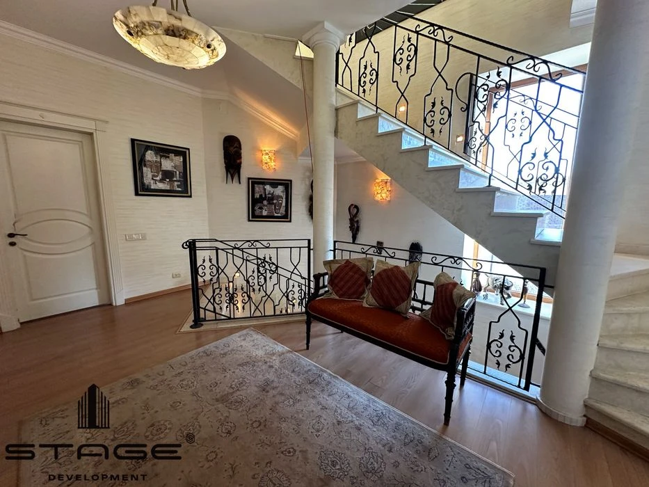 NO COMMISSION • House with a guest house at 10 Fontana • Kordonny