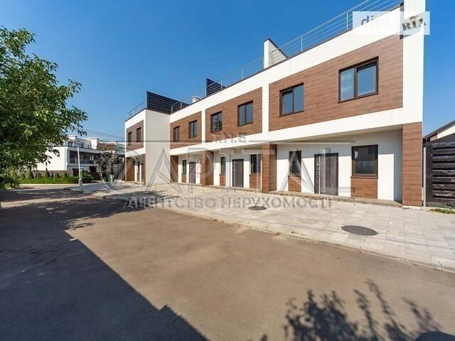 Продаж 2 поверхового будинку з ділянкою на 2 сотки, 124 кв.