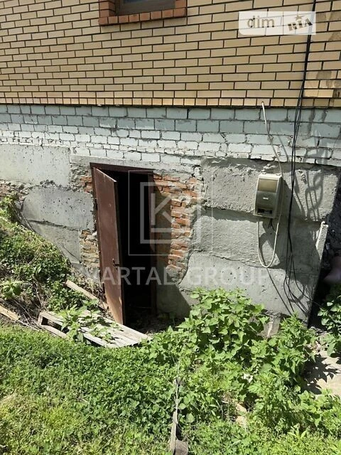 Продаж 2 поверхового будинку з опаленням і ділянкою на 6.8 с