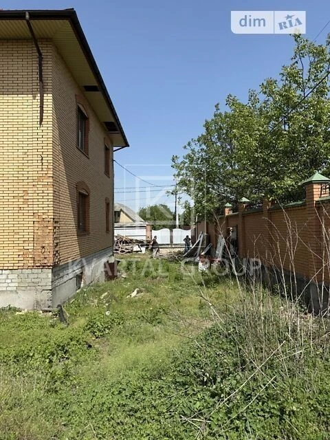 Продаж 2 поверхового будинку з опаленням і ділянкою на 6.8 с