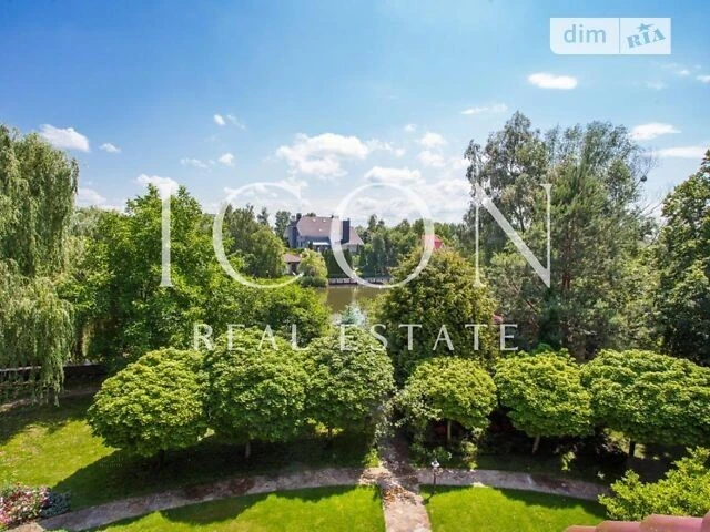 Продаж 3 поверхового будинку з ділянкою на 30 соток, 600 кв.