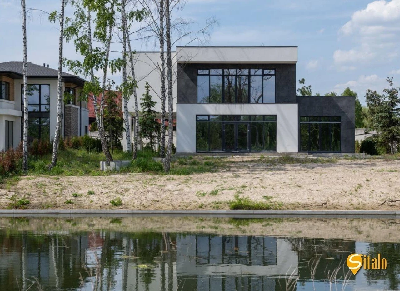 Продаж будинку 220 м², 3-я Озерна вул.