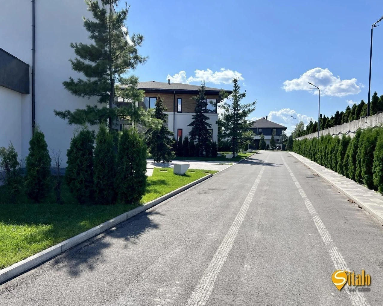 Продаж будинку 220 м², 3-я Озерна вул.