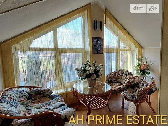 Продаж 2 поверхового будинку з ділянкою на 35 соток, 201.2 к
