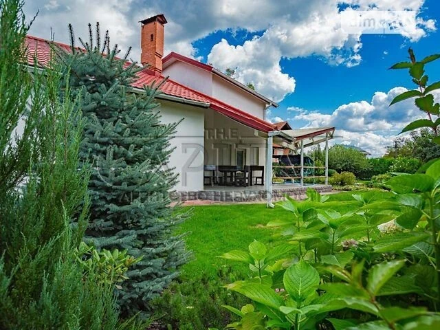 Продаж 2 поверхового будинку з гаражем і ділянкою на 10 сото