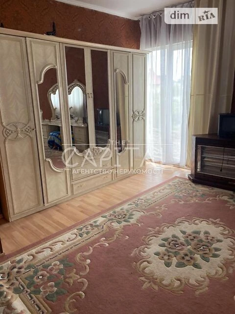 Продаж 3 поверхового будинку з гаражем і ділянкою на 8 соток