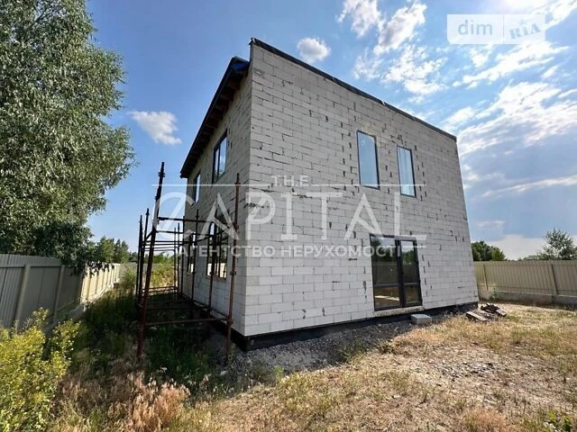 Продаж 2 поверхового будинку з гаражем і ділянкою на 8 соток