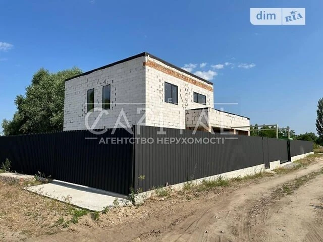 Продаж 2 поверхового будинку з гаражем і ділянкою на 8 соток