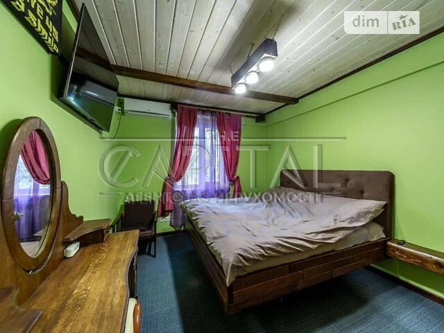 Продаж 2 поверхового дуплекса з ділянкою на 4 сотки, 105 кв.