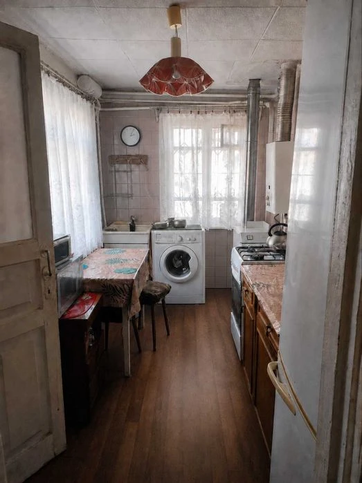 Продаю будинок, 6 соток, метро "Васильківська" — 15 хв