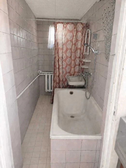 Продаю будинок, 6 соток, метро "Васильківська" — 15 хв