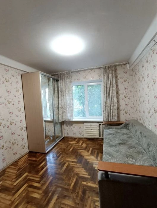 3rd apartment for sale in Khortytsky district