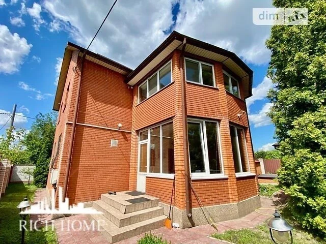 Продаж 2 поверхового будинку з ділянкою на 8 соток, 216 кв.