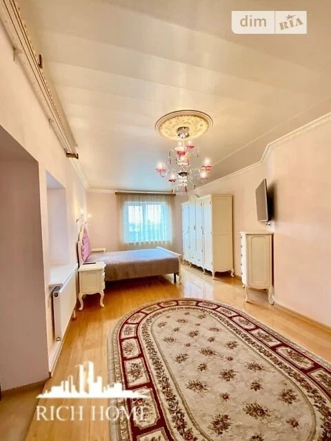 Продаж 2 поверхового будинку з ділянкою на 8 соток, 216 кв.