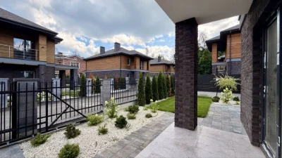 Будинок м. Київ | метро Житомирська | 180 м2 | 5 соток