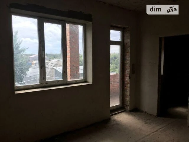 Продаж 3 поверхового будинку з ділянкою на 3 сотки, 315 кв.