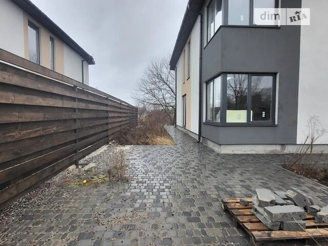 Продаж 2 поверхового дуплекса з ділянкою на 3 сотки, 130 кв.