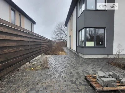 Продаж 2 поверхового дуплекса з ділянкою на 3 сотки, 130 кв.