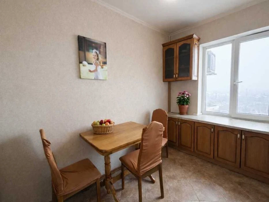 Продаж 3 кімнатної квартири Розділ кімнати мікр-н Сади №1994