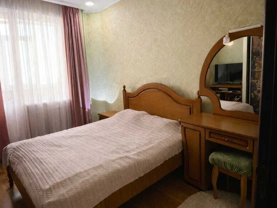 Продаж 3 кімнатної квартири Розділ кімнати мікр-н Сади №1994