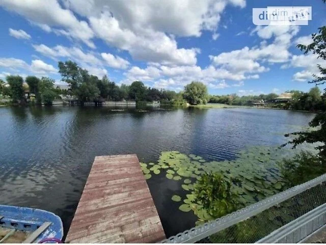 Продаж 3 поверхового будинку з ділянкою на 5 соток, 127.6 кв