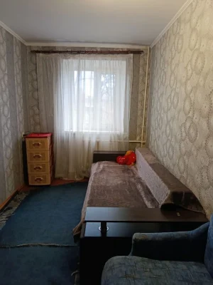 Продаж,3 кімнатна квартира,гарний стан,цегляний будинок
