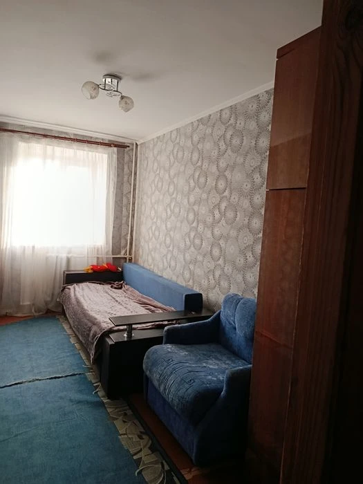 Продаж,3 кімнатна квартира,гарний стан,цегляний будинок