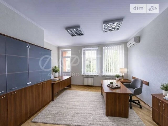 Продаж 3 поверхового будинку з опаленням і ділянкою на 14 со