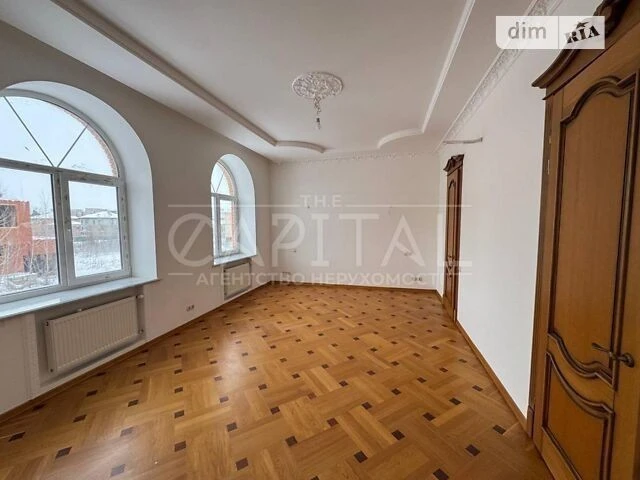 Продаж 3 поверхового будинку з ремонтом і ділянкою на 10 сот