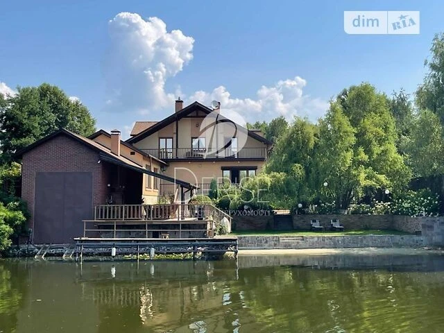 Продаж 3 поверхового будинку з ділянкою на 20 соток, 720 кв.