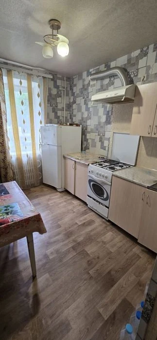 H S2 Selling a 3-room apartment near Kholodnaya Gora metro station