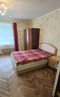 H S2 Selling a 3-room apartment near Kholodnaya Gora metro station