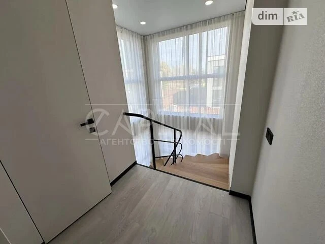 Продаж 2 поверхового дуплекса з ділянкою на 3 сотки, 135 кв.