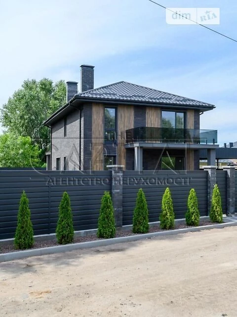 Продаж 2 поверхового будинку з ділянкою на 8.5 сотки, 200 кв