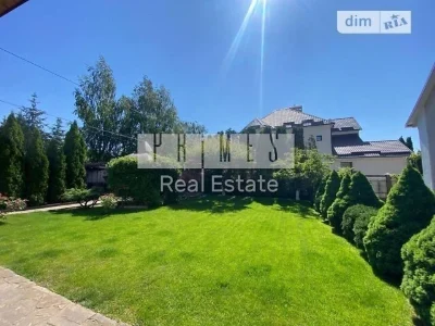 Продаж 2 поверхового будинку 263.1 кв. м, 6 кімнат, на вул.