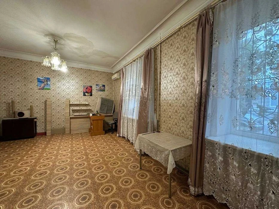 Продам 3-комн квартиру на Ясная, Отрадная, Парк Шевченко.