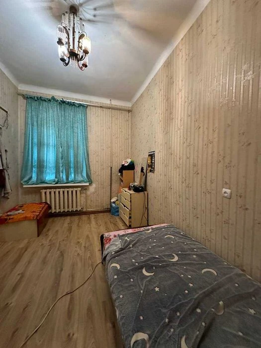 Продам 3-комн квартиру на Ясная, Отрадная, Парк Шевченко.