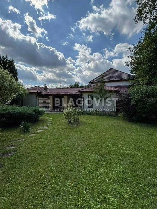 Продаж! Осокорки. садиба вул Підлипка, ділянка 0,14 га Дарни